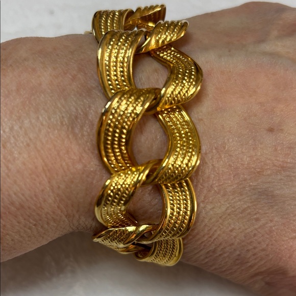 Jewelry - Gold-Tone Textured Link Bracelet - Classic Women's Jewelry